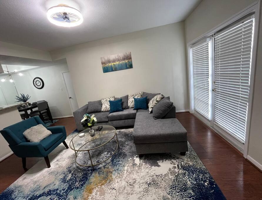 Home Away From Home-Cozy 2 Bdrm Condo/Med Cntr/Nrg Houston Esterno foto